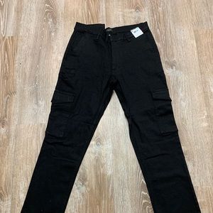Men’s black denim cargo pants 32x30